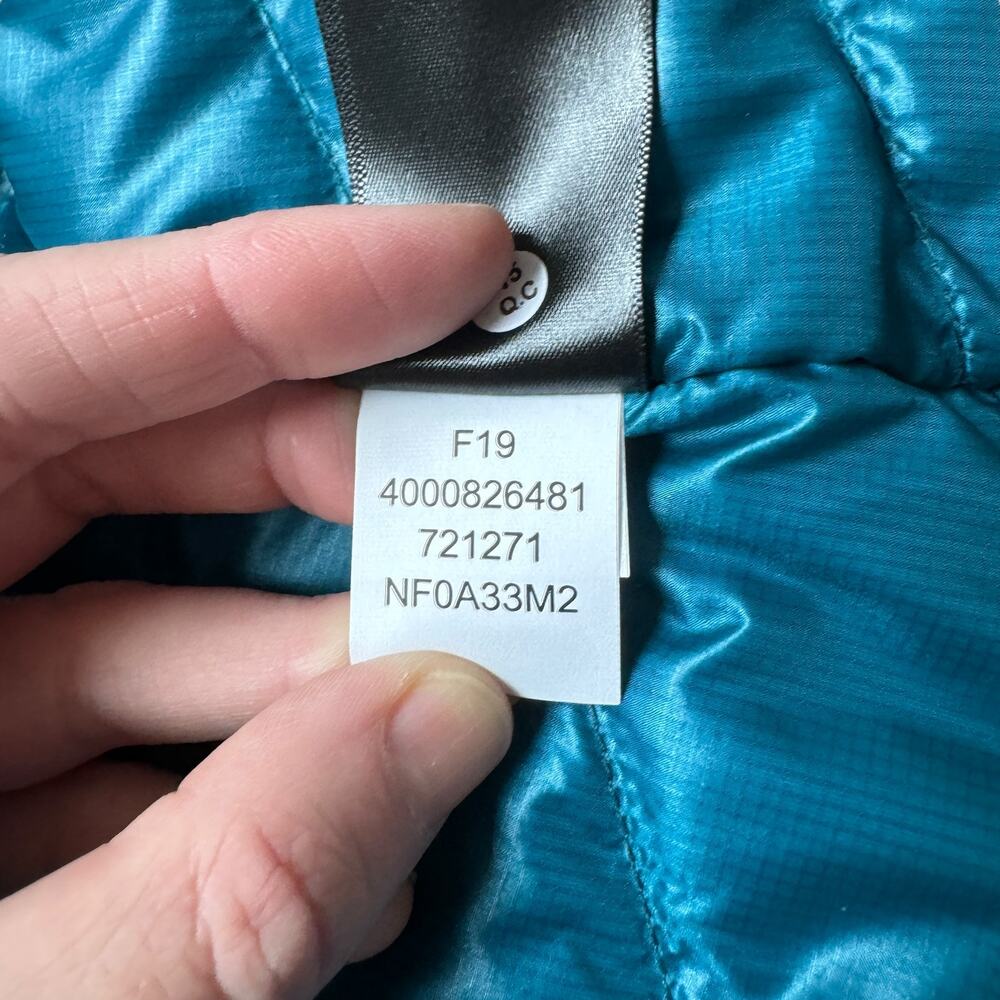 The North Face Down Puffer Coat Turquoise - Picture 9 of 12